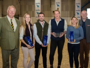 Read more about the article Farm Vet of the Future Award – entries open