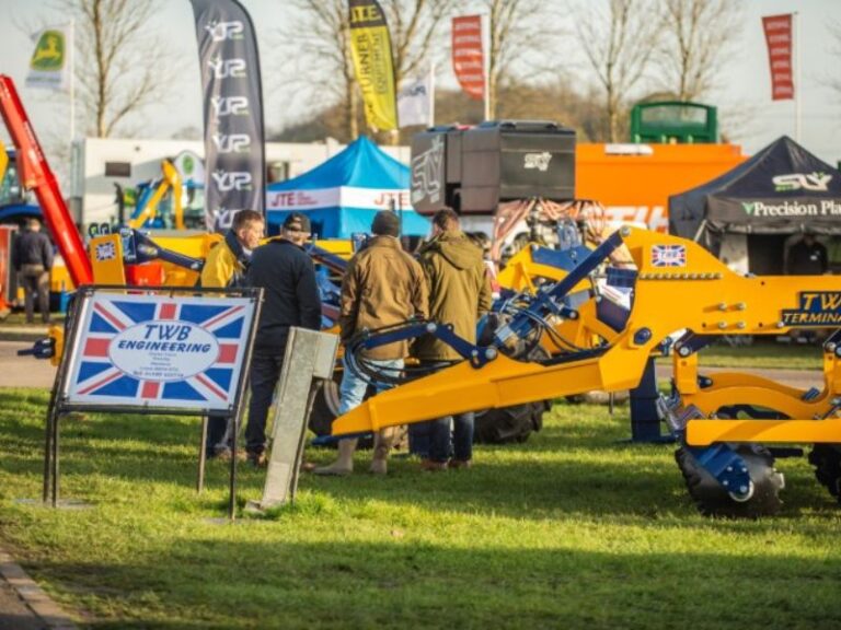 Read more about the article Exhibitor bookings flying for Midlands Machinery Show