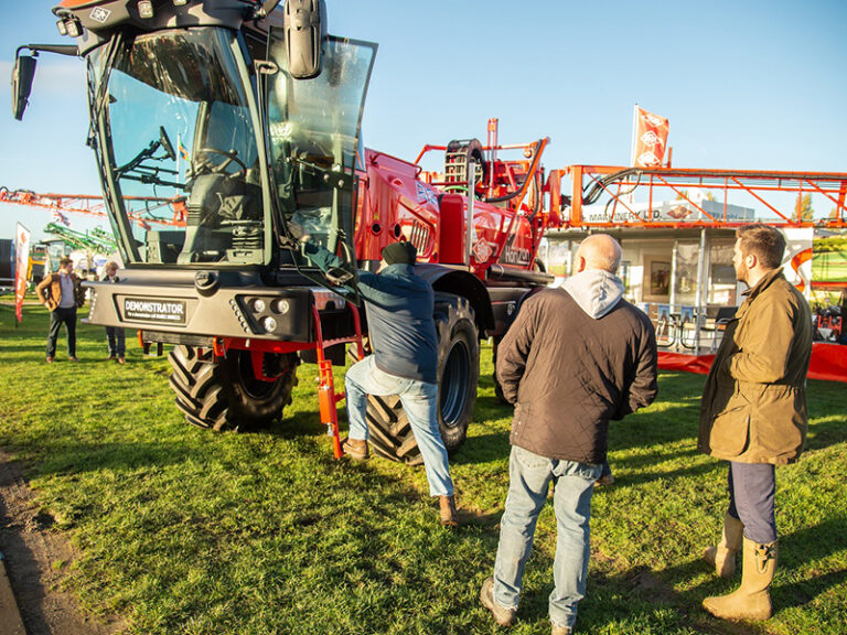 Read more about the article Making the most of machinery and tech grants at Midlands Machinery Show